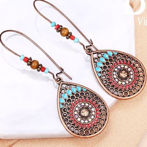 :: Bohemian Vintage Exotica Dangle Earrings - Picture 4 of 6